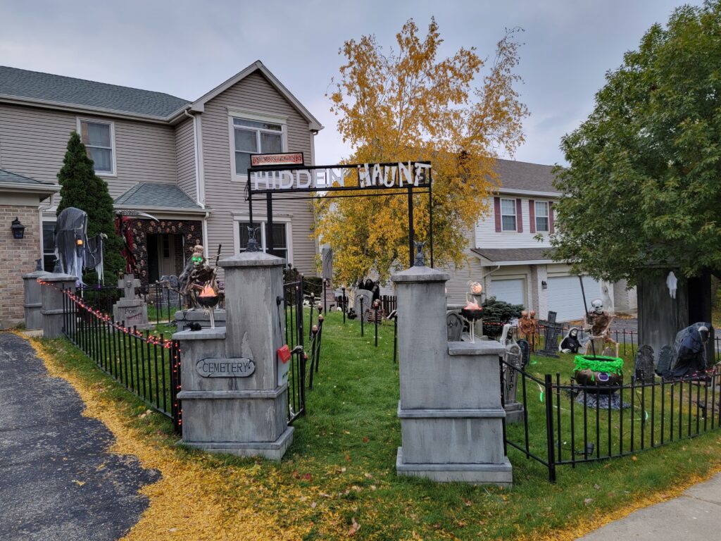 Families of Tiny Ghosts Haunt Miniature Coffin Houses and Graveyard Gardens  — Colossal